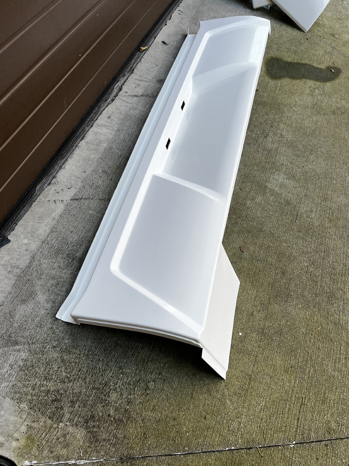 Zderzak tylny VOLVO 9500 9700 9900 VOLVO 9500 9700 9900 - Nárazník pre Autokar: obrázok 4 Zderzak tylny VOLVO 9500 9700 9900 VOLVO 9500 9700 9900 - Nárazník pre Autokar: obrázok 4