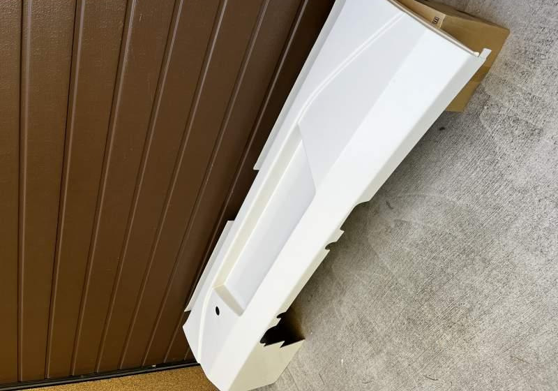 Zderzak tylny środkowy VOLVO 9700, 9800, 9900 Volvo 9700, 9800, 9900, B12 - Nárazník pre Autokar: obrázok 1 Zderzak tylny środkowy VOLVO 9700, 9800, 9900 Volvo 9700, 9800, 9900, B12 - Nárazník pre Autokar: obrázok 1