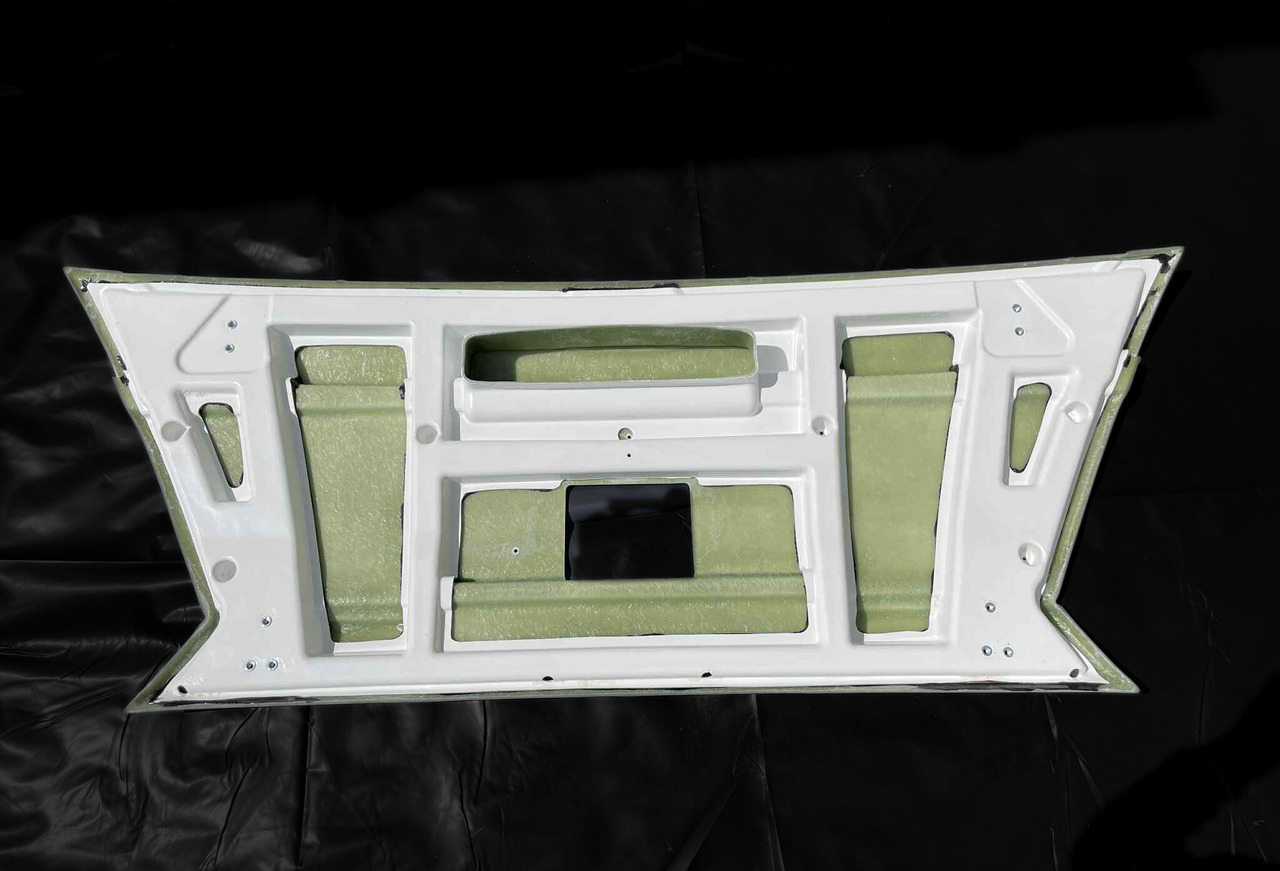 Zderzak przedni środkowy MAN LION'S COACH EURO 6 MAN Lion’s Coach Euro 6 - Nárazník pre Autokar: obrázok 2 Zderzak przedni środkowy MAN LION'S COACH EURO 6 MAN Lion’s Coach Euro 6 - Nárazník pre Autokar: obrázok 2