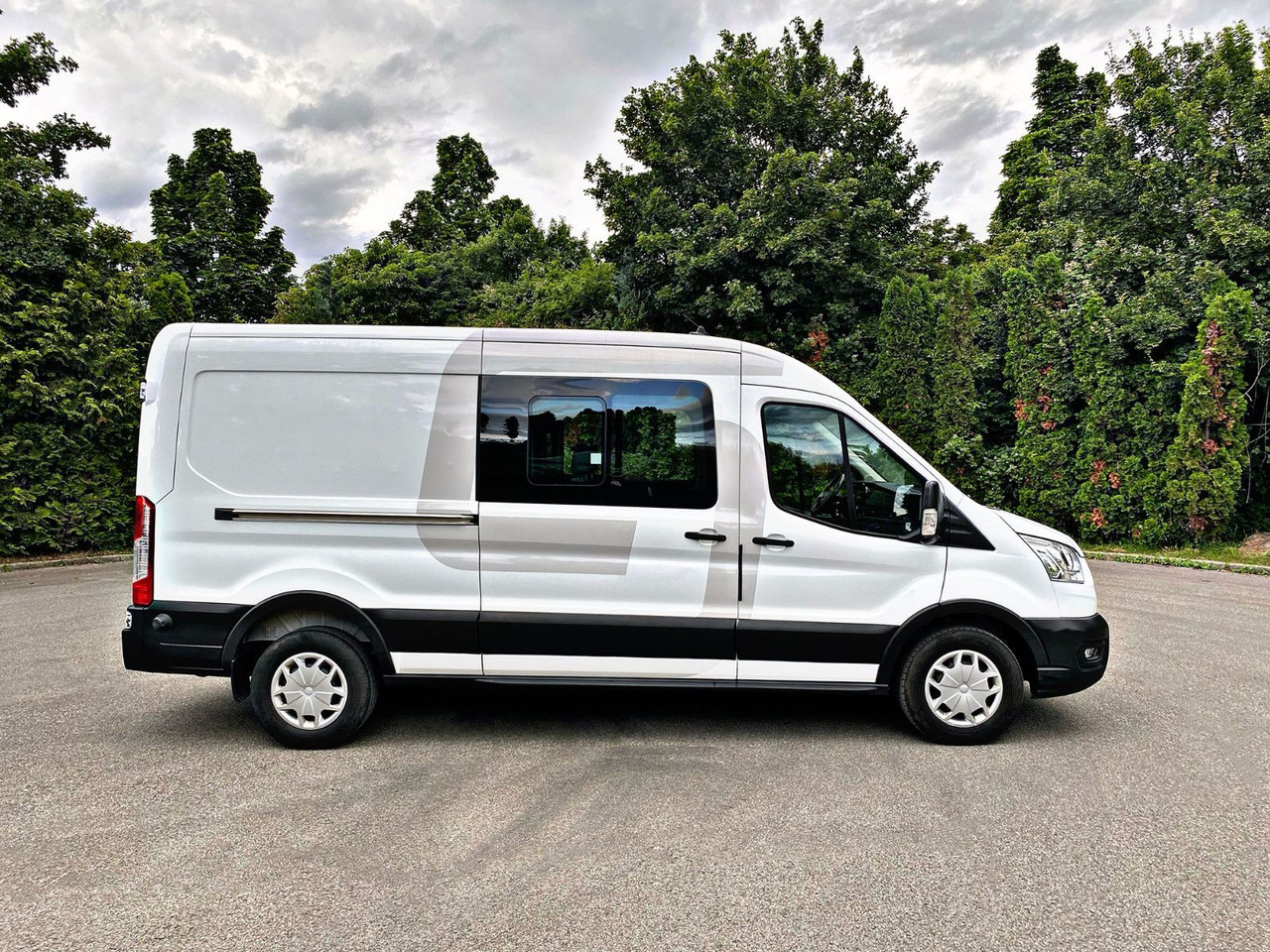 Ford Transit 350 L3H2 Trend|6Sitzer|Kamera|AHK|PDC|19 - Furgon, Dodávkа s dvojitou kabínou: obrázok 2 Ford Transit 350 L3H2 Trend|6Sitzer|Kamera|AHK|PDC|19 - Furgon, Dodávkа s dvojitou kabínou: obrázok 2