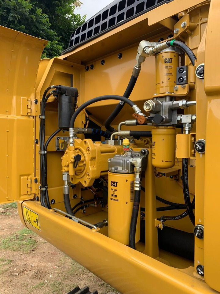 New Caterpillar 323D3 tracked excavator - Pásové rýpadlo: obrázok 3 New Caterpillar 323D3 tracked excavator - Pásové rýpadlo: obrázok 3