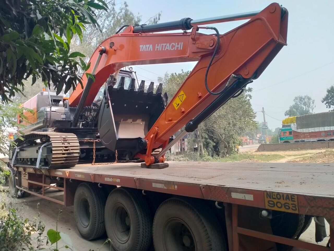 New Hitachi ZX220 LC tracked excavator - Pásové rýpadlo: obrázok 5 New Hitachi ZX220 LC tracked excavator - Pásové rýpadlo: obrázok 5
