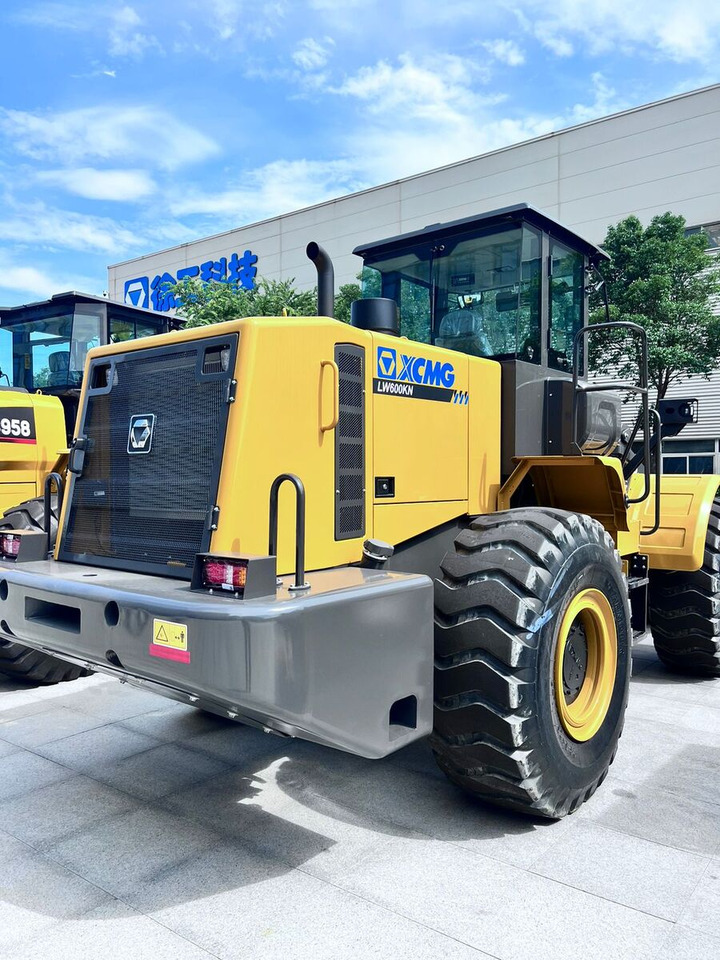 New XCMG XC968 wheel loader - Kolesový nakladač: obrázok 1 New XCMG XC968 wheel loader - Kolesový nakladač: obrázok 1