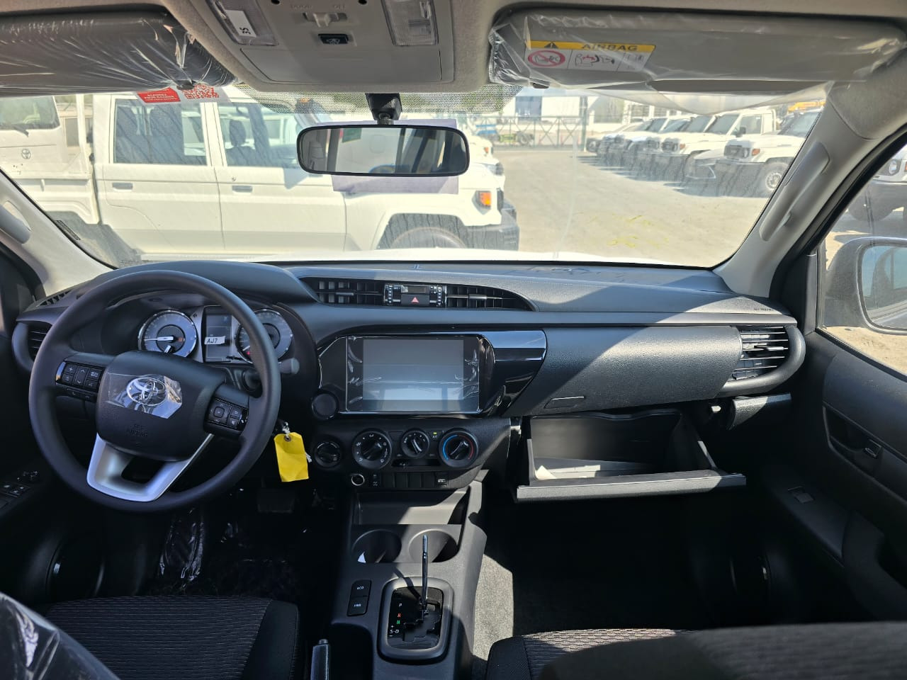 TOYOTA HILUX ACTIVE DOUBLE CAB - Pick-up, Dodávkа s dvojitou kabínou: obrázok 4 TOYOTA HILUX ACTIVE DOUBLE CAB - Pick-up, Dodávkа s dvojitou kabínou: obrázok 4