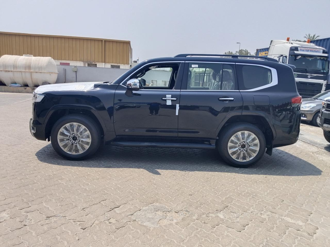 Toyota Land Cruiser VXR - Automobil: obrázok 1 Toyota Land Cruiser VXR - Automobil: obrázok 1