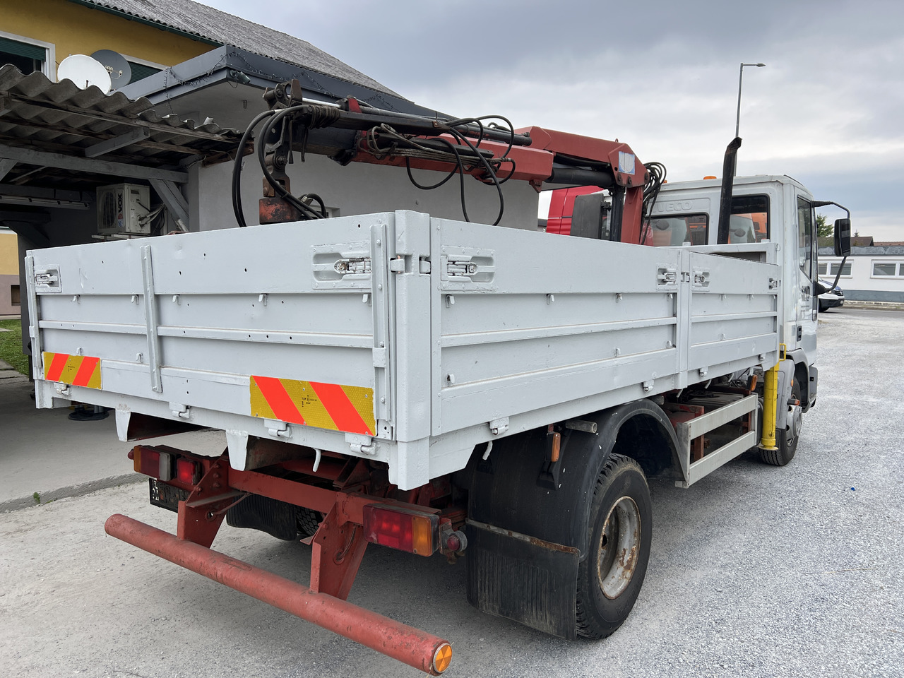 IVECO EUROCARGO 75E15 Kipper mit Kran - Sklápač, Auto s hydraulickou rukou: obrázok 3 IVECO EUROCARGO 75E15 Kipper mit Kran - Sklápač, Auto s hydraulickou rukou: obrázok 3