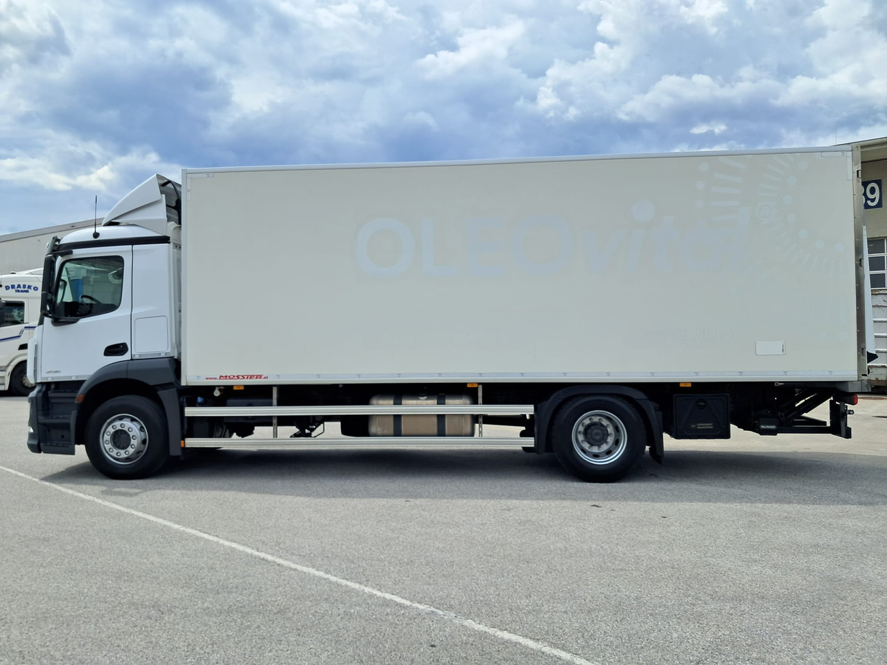 MERCEDES-BENZ Antos 2135 Kühlkoffer | Supra 850 | Standheizung - Chladirenské nákladné vozidlo: obrázok 4 MERCEDES-BENZ Antos 2135 Kühlkoffer | Supra 850 | Standheizung - Chladirenské nákladné vozidlo: obrázok 4