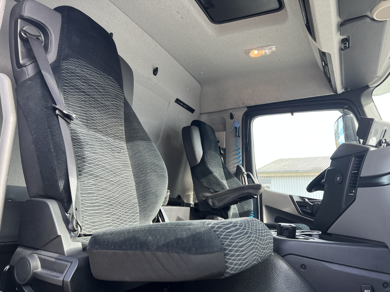 Leasing MERCEDES-BENZ Antos 25 40 | Standheizung | Klima | Liftachse MERCEDES-BENZ Antos 25 40 | Standheizung | Klima | Liftachse: obrázok 22