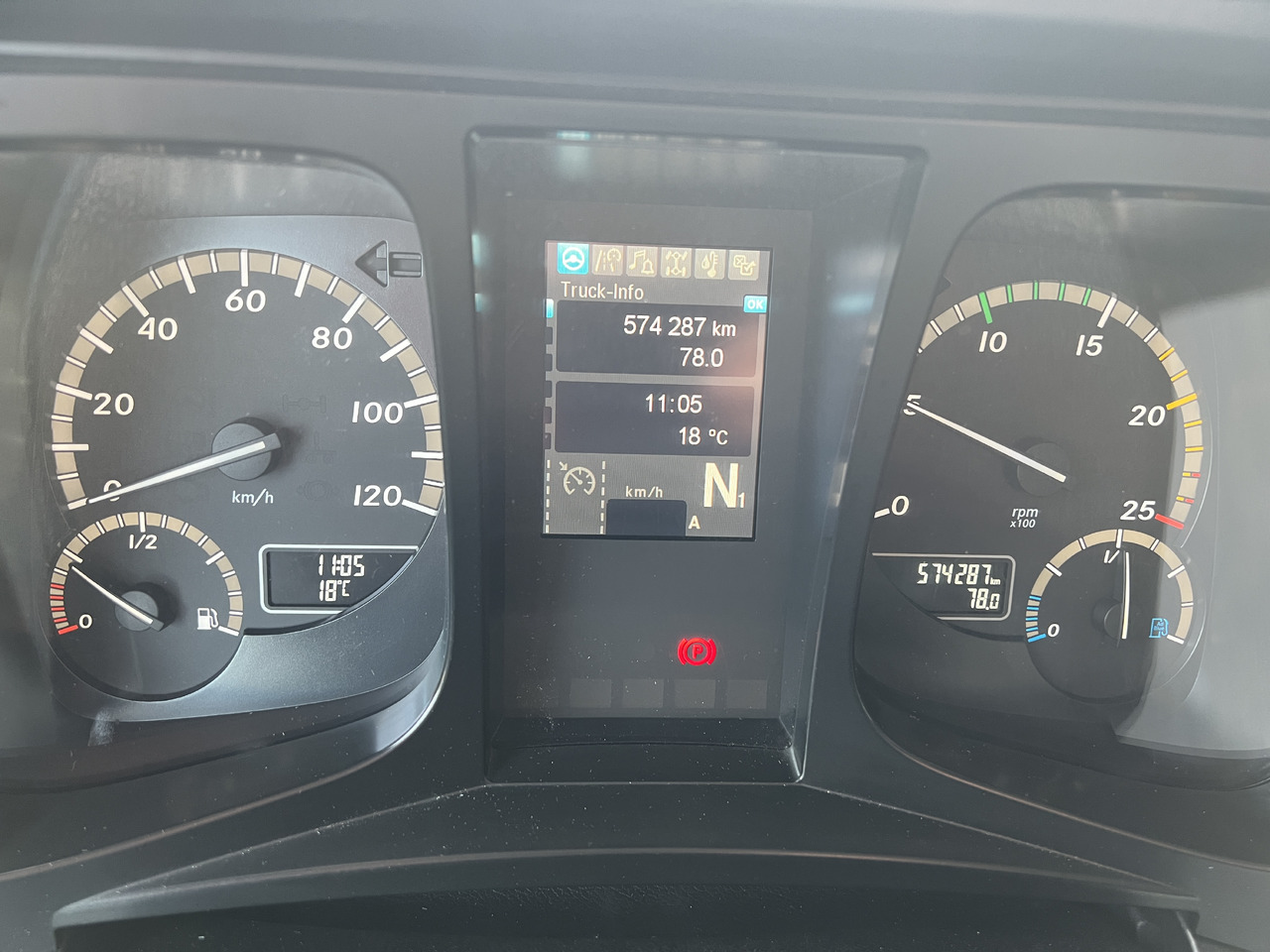 Leasing MERCEDES-BENZ Antos 25 40 | Standheizung | Klima | Liftachse MERCEDES-BENZ Antos 25 40 | Standheizung | Klima | Liftachse: obrázok 14