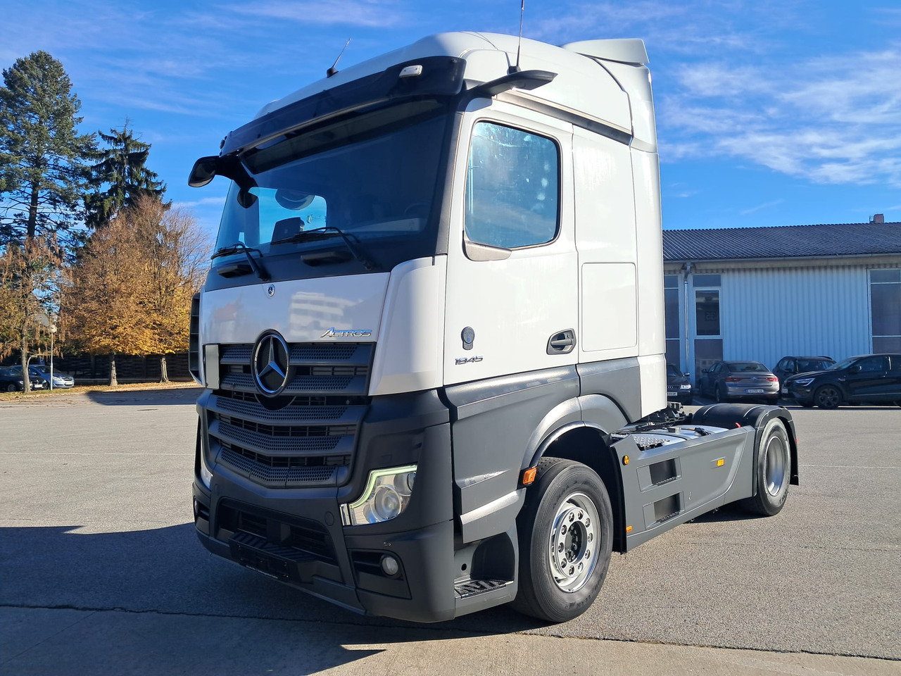 MERCEDES-BENZ Actros 18 45 | Retarder | Standklima | 4 Stück MP5 - Ťahač: obrázok 1 MERCEDES-BENZ Actros 18 45 | Retarder | Standklima | 4 Stück MP5 - Ťahač: obrázok 1