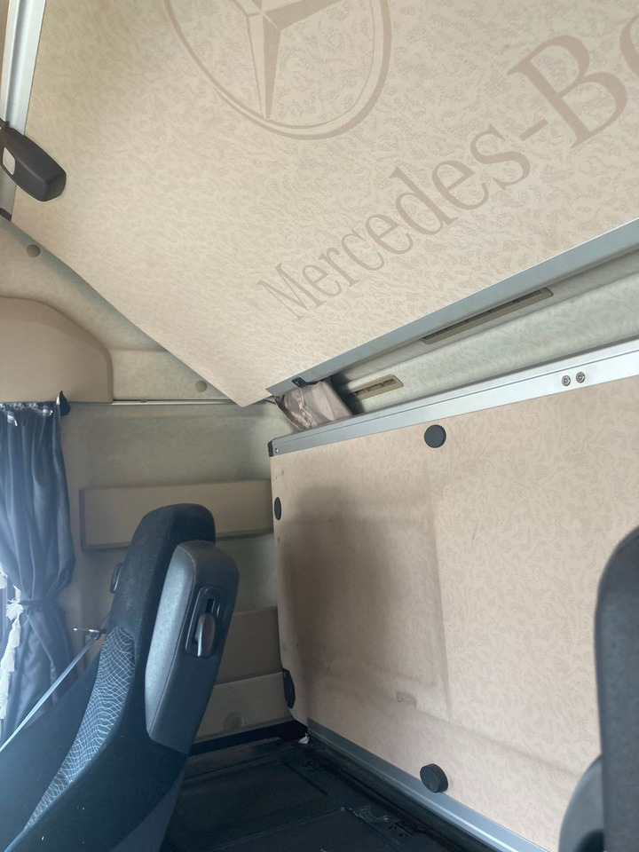 Ťahač Mercedes-Benz Actros  1851 TÜV NEU TOP ZUSTAND: obrázok 8