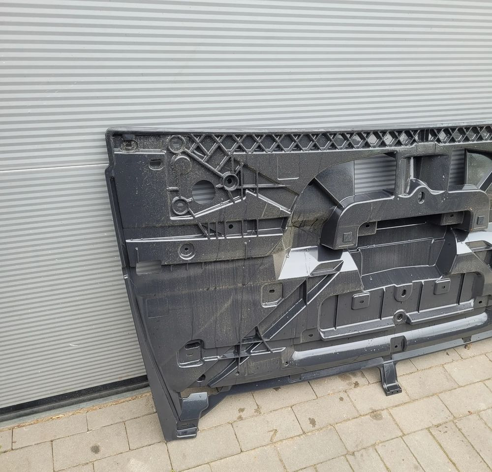 ATRAPA MASKA DAF XF 106 ORYGINAŁ 1835730 CHWALIM116 - Kapota pre Nákladné auto: obrázok 3 ATRAPA MASKA DAF XF 106 ORYGINAŁ 1835730 CHWALIM116 - Kapota pre Nákladné auto: obrázok 3