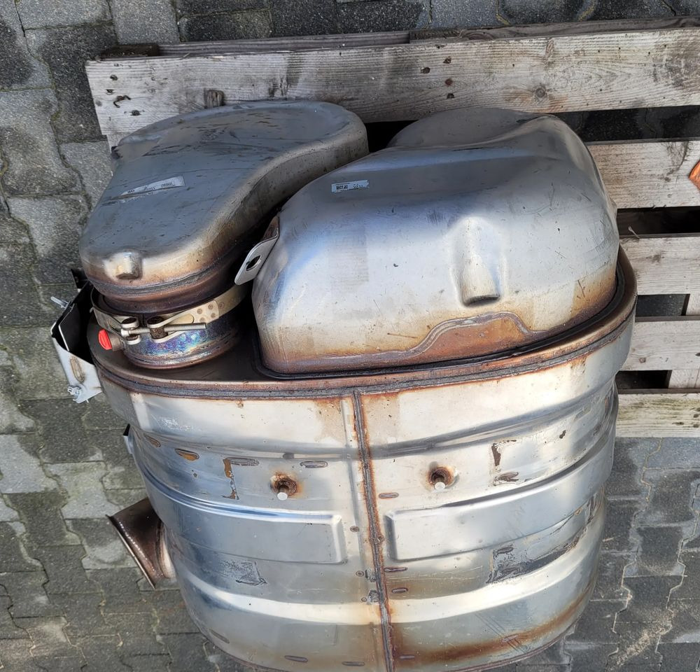 KATALIZATOR RENAULT RANGE T GAMA 23046491 CHWALIM116 - Katalyzátor pre Nákladné auto: obrázok 1 KATALIZATOR RENAULT RANGE T GAMA 23046491 CHWALIM116 - Katalyzátor pre Nákladné auto: obrázok 1