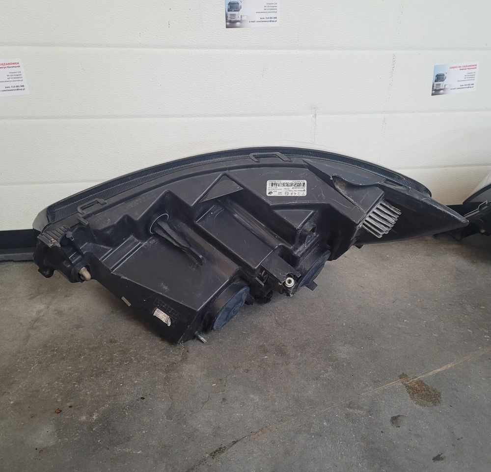 LAMPY RENAULT MASTER 3 ORYGINAŁ CHWALIM116 USZKODZONE - Svetlo/ Osvetlenia pre Dodávka: obrázok 4 LAMPY RENAULT MASTER 3 ORYGINAŁ CHWALIM116 USZKODZONE - Svetlo/ Osvetlenia pre Dodávka: obrázok 4