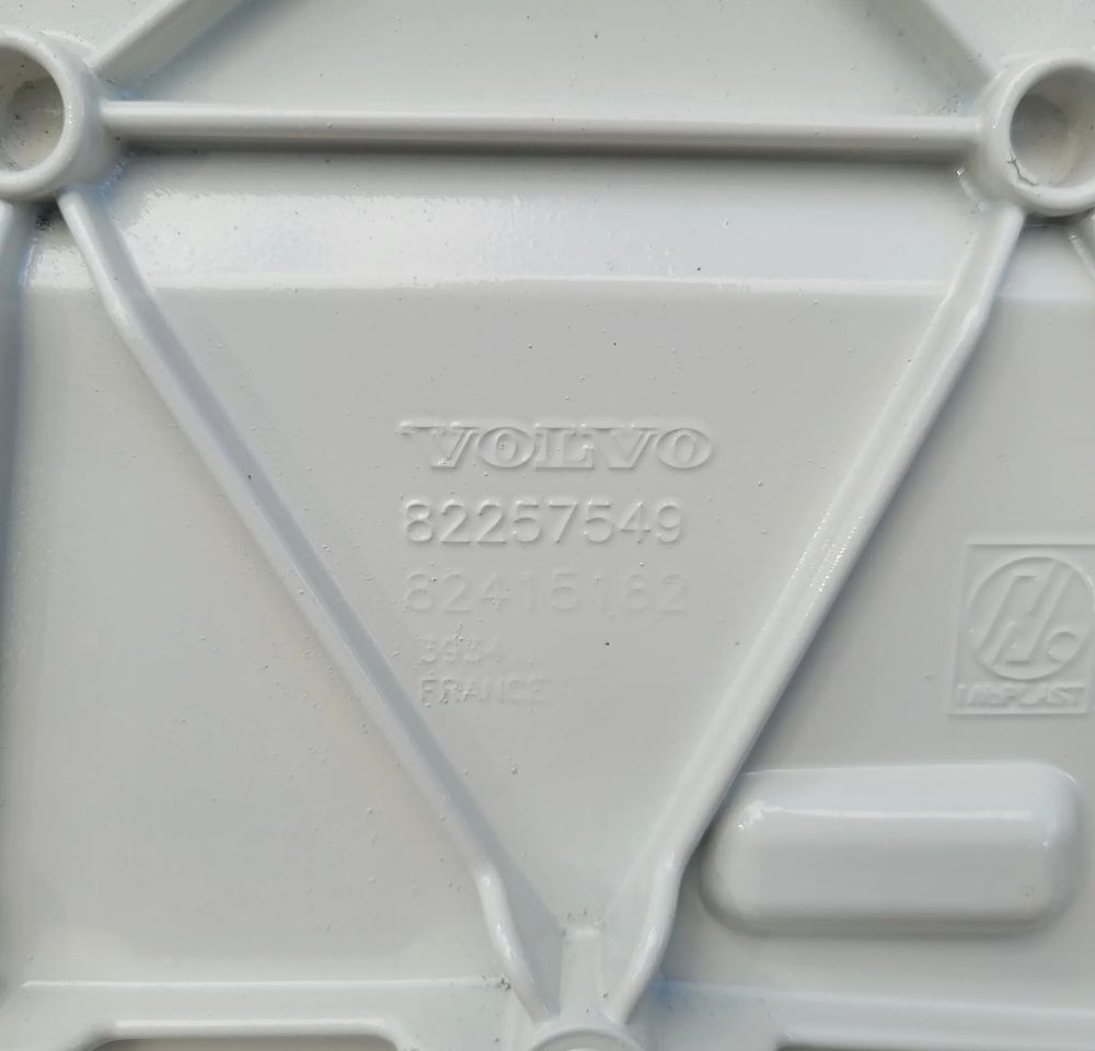 MASKA ATRAPA VOLVO FMX ORYGINAŁ 82257549 CHWALIM116 - Karoséria a exteriér pre Nákladné auto: obrázok 5 MASKA ATRAPA VOLVO FMX ORYGINAŁ 82257549 CHWALIM116 - Karoséria a exteriér pre Nákladné auto: obrázok 5