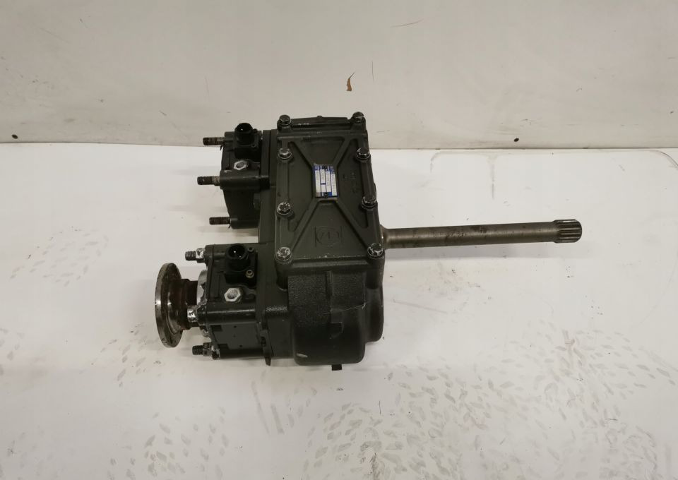 PRZYSTAWKA SKRZYNI BIEGÓW ZF PTO N AS/10 B+C - IT3 - Prevodovka a diely pre Nákladné auto: obrázok 1 PRZYSTAWKA SKRZYNI BIEGÓW ZF PTO N AS/10 B+C - IT3 - Prevodovka a diely pre Nákladné auto: obrázok 1