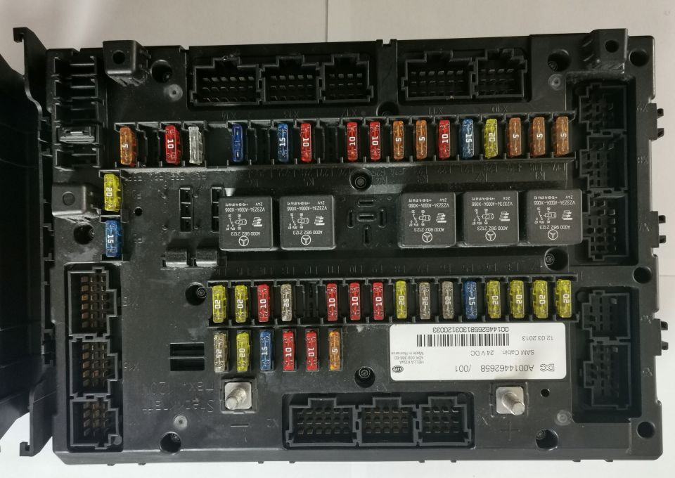 SAM CABIN MERCEDES ACTROS MP4 A001 446 26 58/001 - Poistka pre Nákladné auto: obrázok 1 SAM CABIN MERCEDES ACTROS MP4 A001 446 26 58/001 - Poistka pre Nákladné auto: obrázok 1