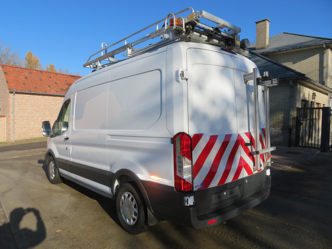 Ford Transit 2.0TDCi - L2H2 - Furgon: obrázok 5 Ford Transit 2.0TDCi - L2H2 - Furgon: obrázok 5