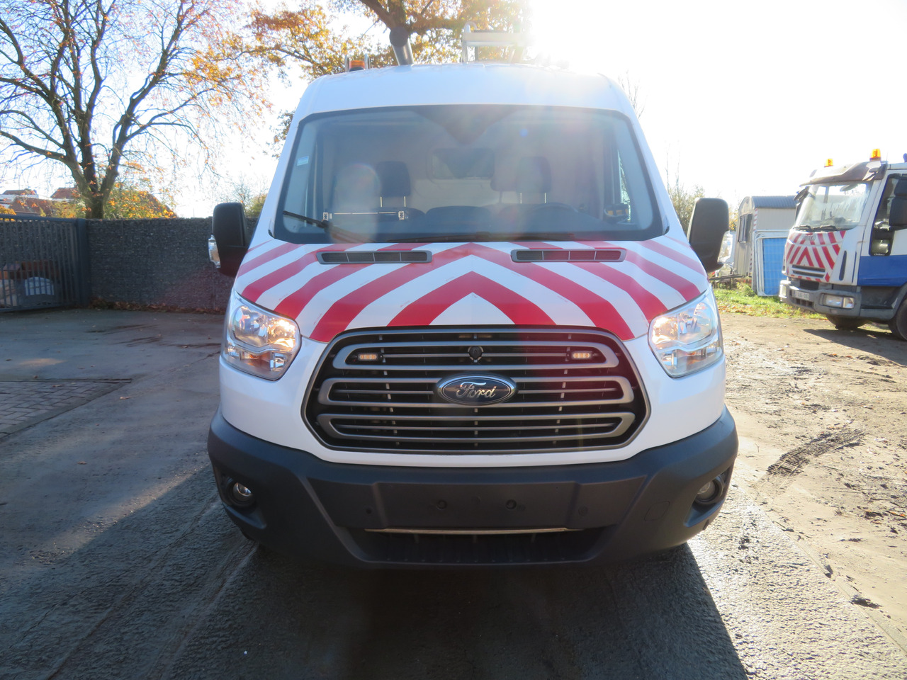 Ford Transit 2.0TDCi - L2H2 - Furgon: obrázok 2 Ford Transit 2.0TDCi - L2H2 - Furgon: obrázok 2