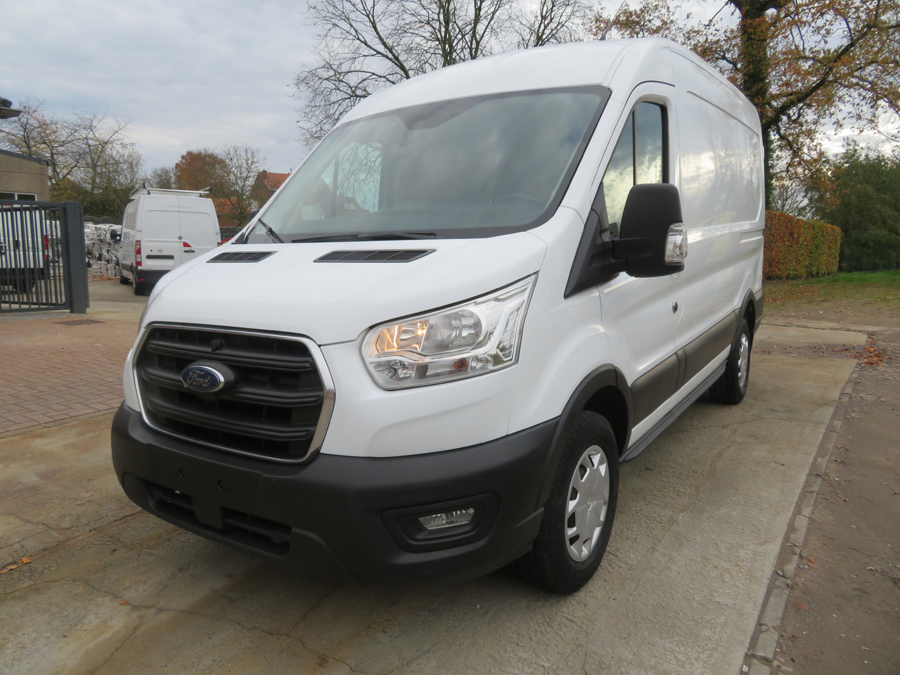 Ford Transit 2.0TDCi TREND - L2H2 - Furgon: obrázok 3 Ford Transit 2.0TDCi TREND - L2H2 - Furgon: obrázok 3