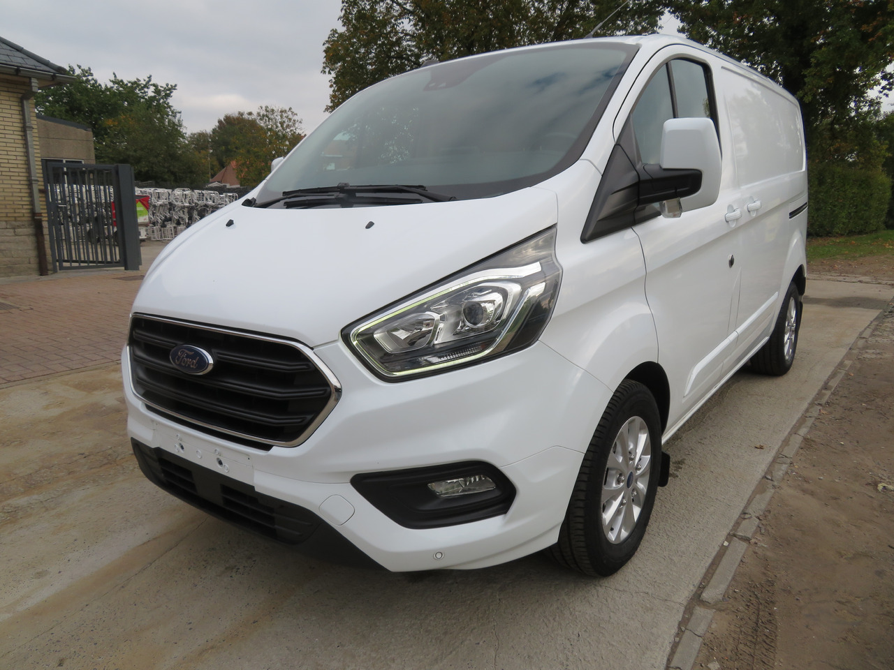 Ford Transit Custom 2.0tdci - Malá dodávka: obrázok 3 Ford Transit Custom 2.0tdci - Malá dodávka: obrázok 3