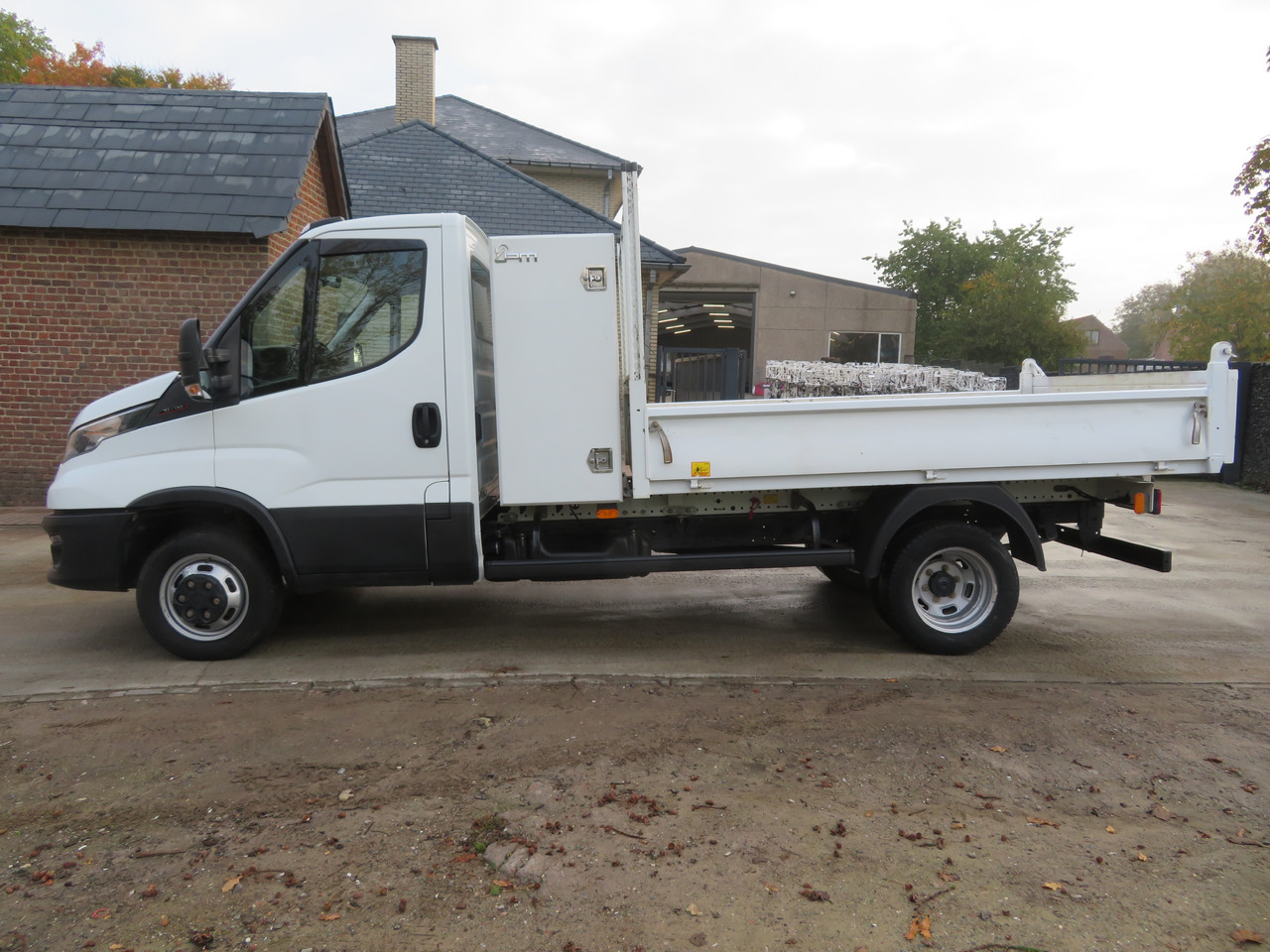 Iveco Daily 35C16 3.0 - L2 - Kipper - Dodávka sklápač: obrázok 4 Iveco Daily 35C16 3.0 - L2 - Kipper - Dodávka sklápač: obrázok 4