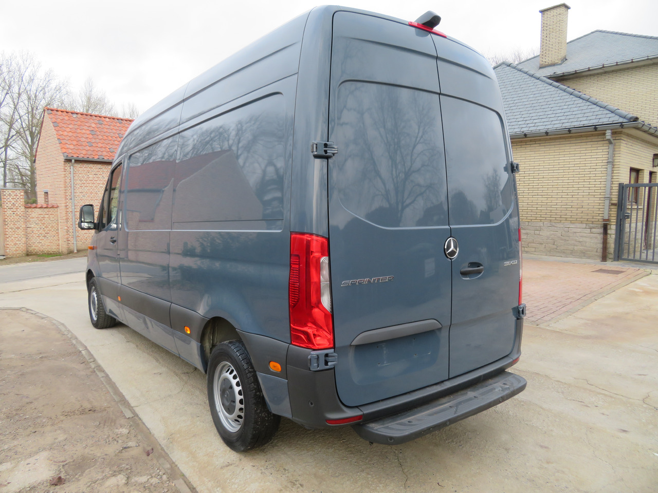 Mercedes-Benz Sprinter 317cdi - 9GTronic - A2H2 - Furgon: obrázok 5 Mercedes-Benz Sprinter 317cdi - 9GTronic - A2H2 - Furgon: obrázok 5