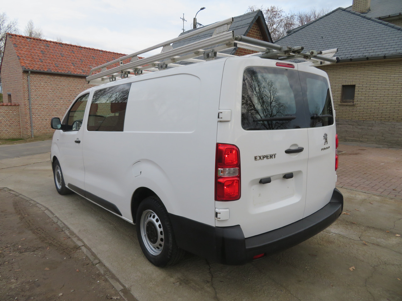 Peugeot Expert 2.0 BlueHDi - L3 - dubbel cabine - Furgon, Dodávkа s dvojitou kabínou: obrázok 5 Peugeot Expert 2.0 BlueHDi - L3 - dubbel cabine - Furgon, Dodávkа s dvojitou kabínou: obrázok 5