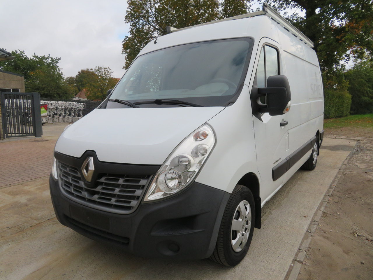 Renault Master 2.3dCi Grand Confort - L2H2 - Furgon: obrázok 3 Renault Master 2.3dCi Grand Confort - L2H2 - Furgon: obrázok 3