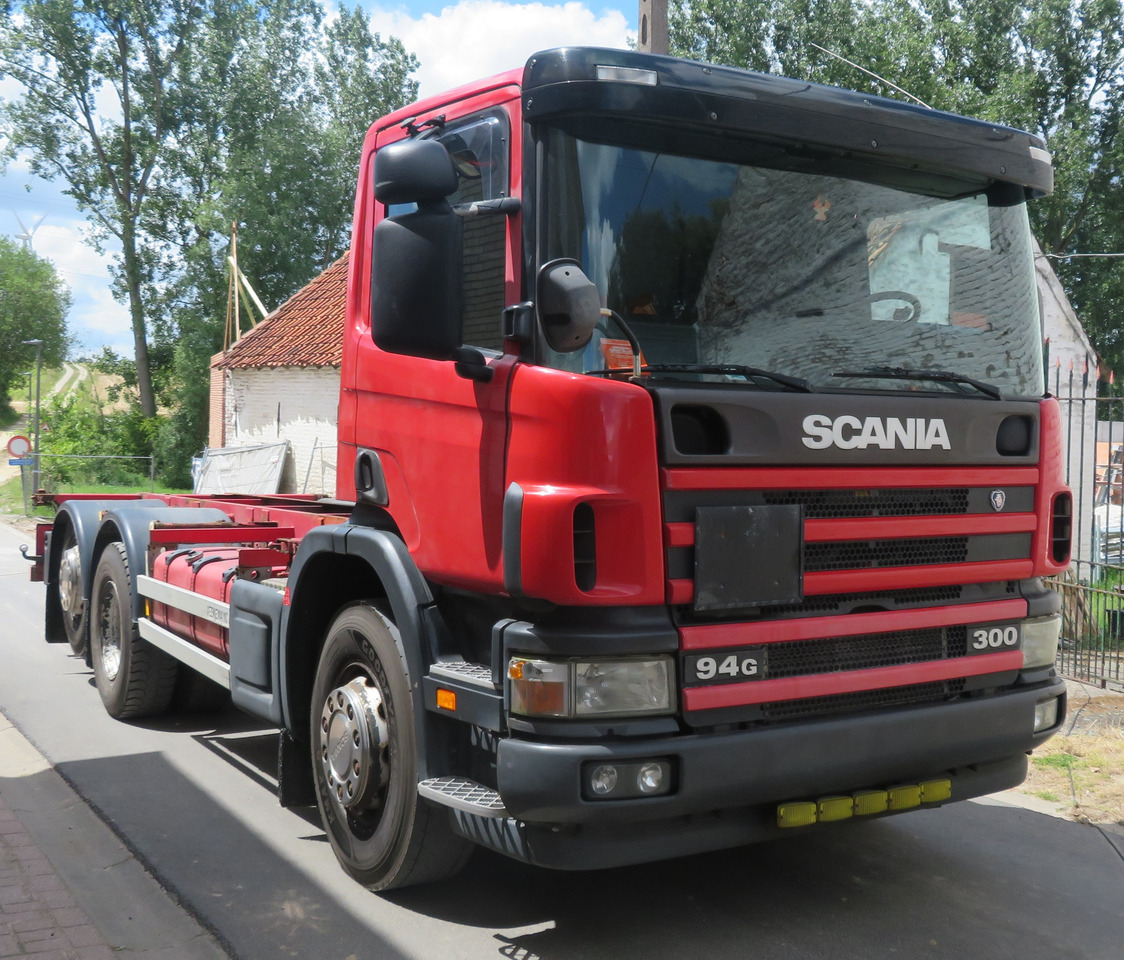Scania 94 GB 6X2 - Podvozek s kabinou: obrázok 1 Scania 94 GB 6X2 - Podvozek s kabinou: obrázok 1