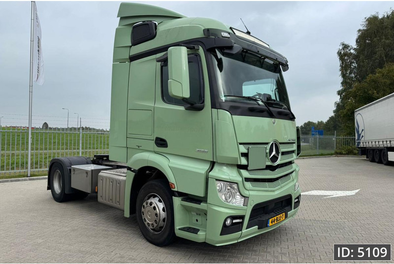 Mercedes-Benz Actros 1836 StreamSpace, Euro 6 - Ťahač: obrázok 4 Mercedes-Benz Actros 1836 StreamSpace, Euro 6 - Ťahač: obrázok 4