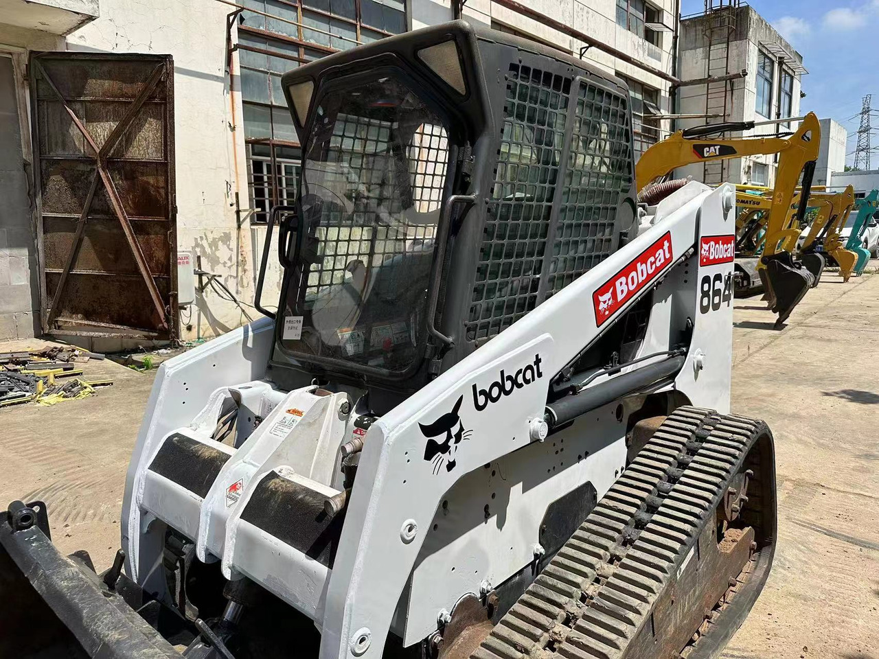 BOBCAT Skid Steer Loader - Šmykom riadený nakladač: obrázok 4 BOBCAT Skid Steer Loader - Šmykom riadený nakladač: obrázok 4