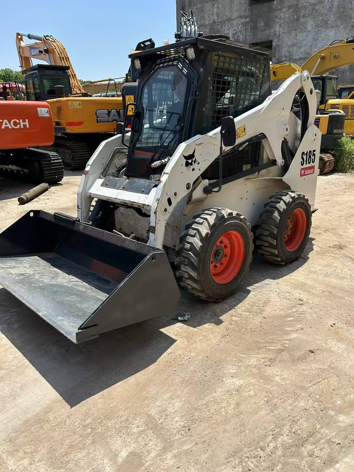 BOBCAT Skid Steer Loader S185 - Šmykom riadený nakladač: obrázok 1 BOBCAT Skid Steer Loader S185 - Šmykom riadený nakladač: obrázok 1