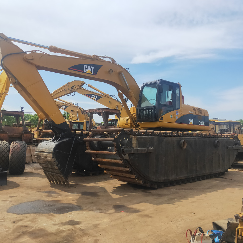 CATERPILLAR 320C - Pásové rýpadlo: obrázok 3 CATERPILLAR 320C - Pásové rýpadlo: obrázok 3