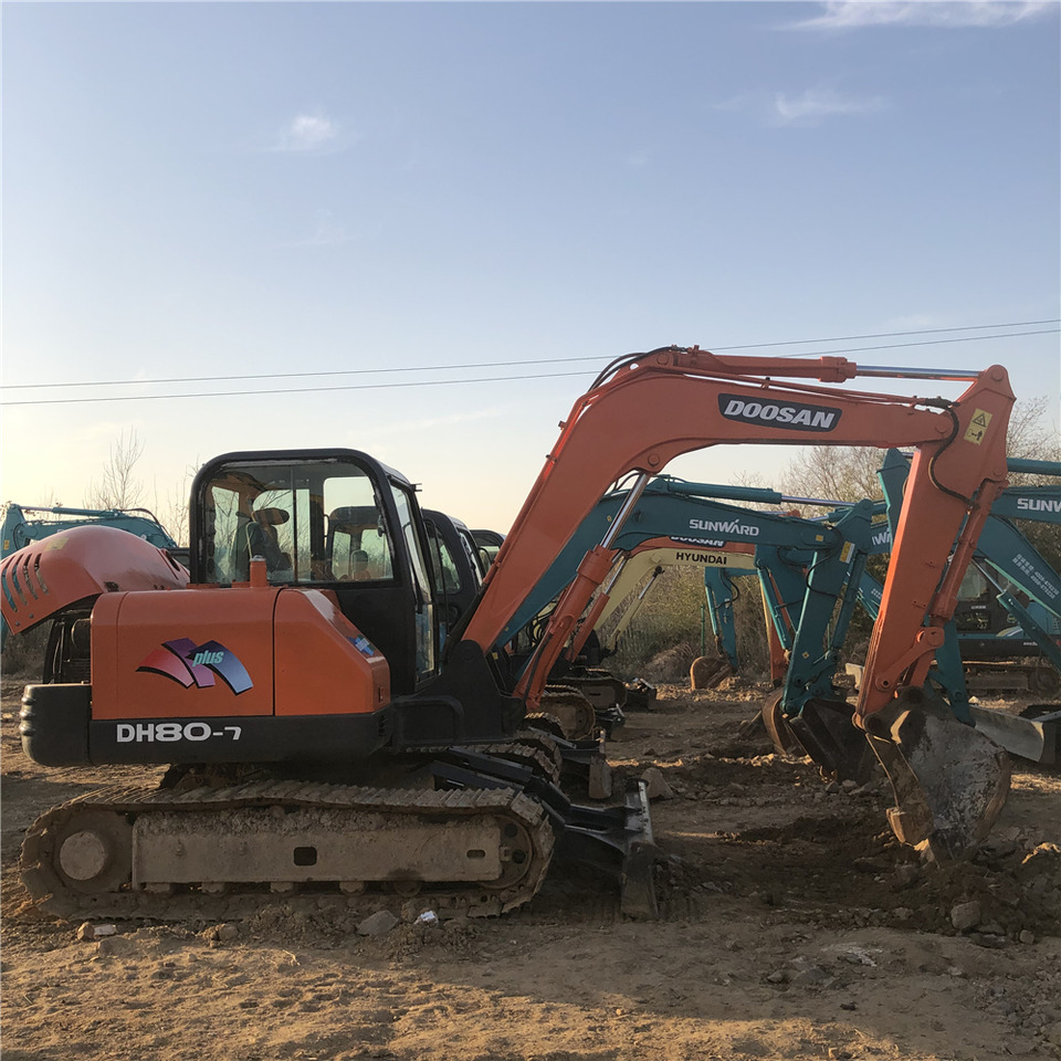 DOOSAN DH80-7 - Pásové rýpadlo: obrázok 1 DOOSAN DH80-7 - Pásové rýpadlo: obrázok 1