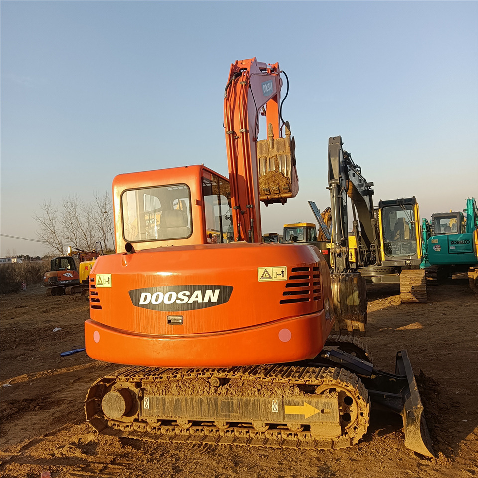 DOOSAN DH80 - Pásové rýpadlo: obrázok 3 DOOSAN DH80 - Pásové rýpadlo: obrázok 3