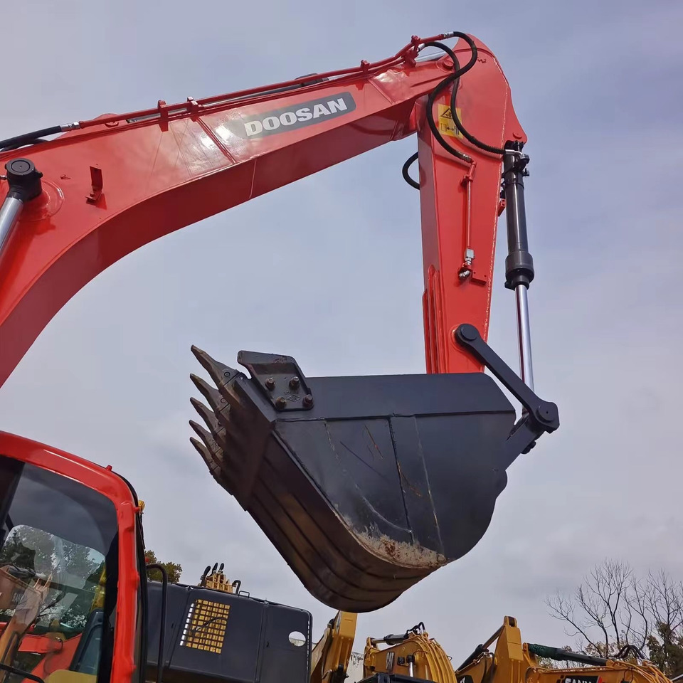 DOOSAN DX140 Crawler excavator Good condition - Pásové rýpadlo: obrázok 4 DOOSAN DX140 Crawler excavator Good condition - Pásové rýpadlo: obrázok 4