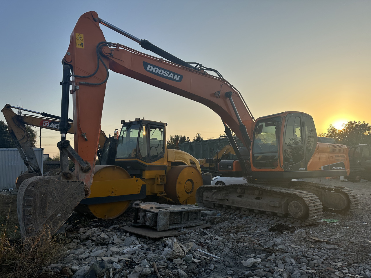 DOOSAN DX220 Crawler Excavator Good Condition - Pásové rýpadlo: obrázok 5 DOOSAN DX220 Crawler Excavator Good Condition - Pásové rýpadlo: obrázok 5