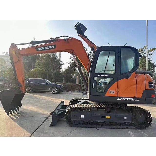 DOOSAN DX75 Mini excavator 7.5 ton - Mini rýpadlo: obrázok 2 DOOSAN DX75 Mini excavator 7.5 ton - Mini rýpadlo: obrázok 2