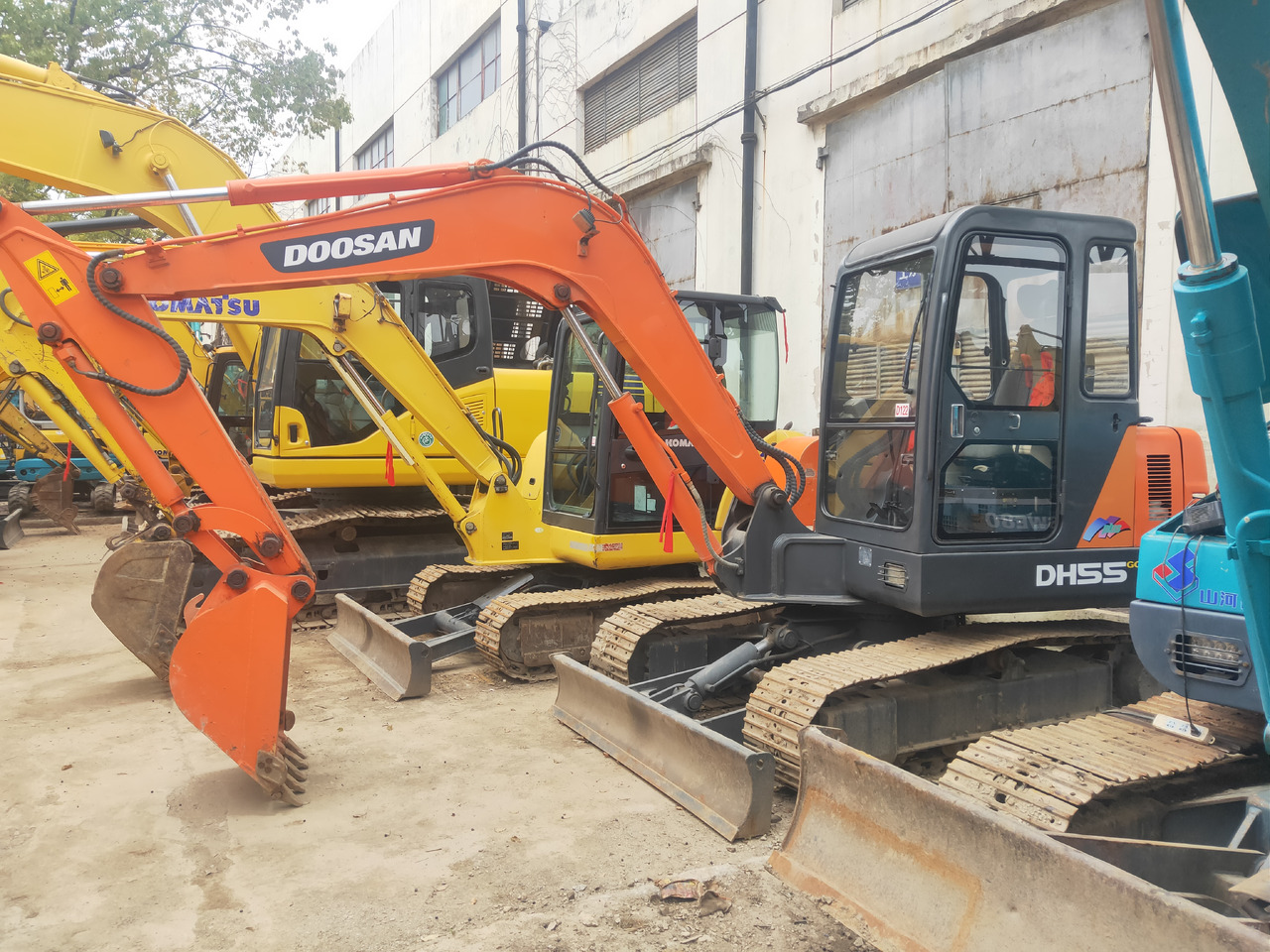 DOOSAN Mini Excavator DH5550 - Mini rýpadlo: obrázok 3 DOOSAN Mini Excavator DH5550 - Mini rýpadlo: obrázok 3