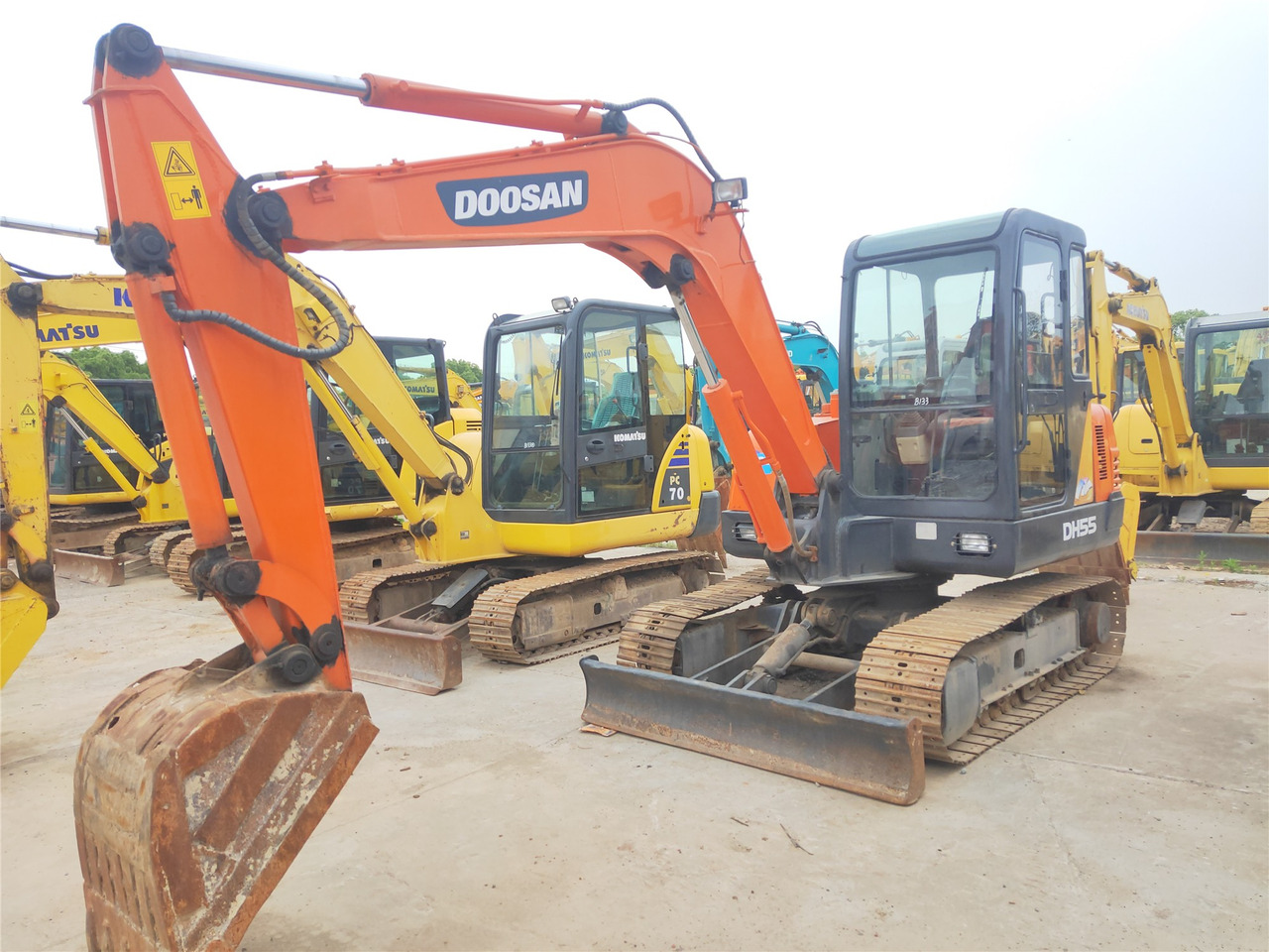 Doosan Crawler Excavator DH55 Good Condition Click for Discount - Pásové rýpadlo: obrázok 2 Doosan Crawler Excavator DH55 Good Condition Click for Discount - Pásové rýpadlo: obrázok 2