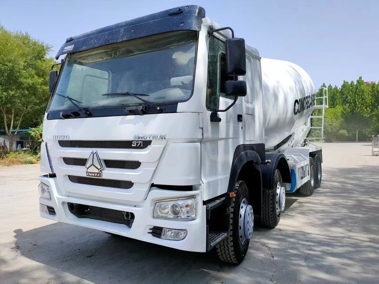 HOWO 371HP Concrete Mixer Truck Click for Discount - Domiešavač: obrázok 3 HOWO 371HP Concrete Mixer Truck Click for Discount - Domiešavač: obrázok 3