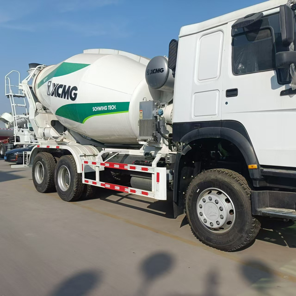 HOWO 6*4 Cement Mixer Truck - Domiešavač: obrázok 3 HOWO 6*4 Cement Mixer Truck - Domiešavač: obrázok 3