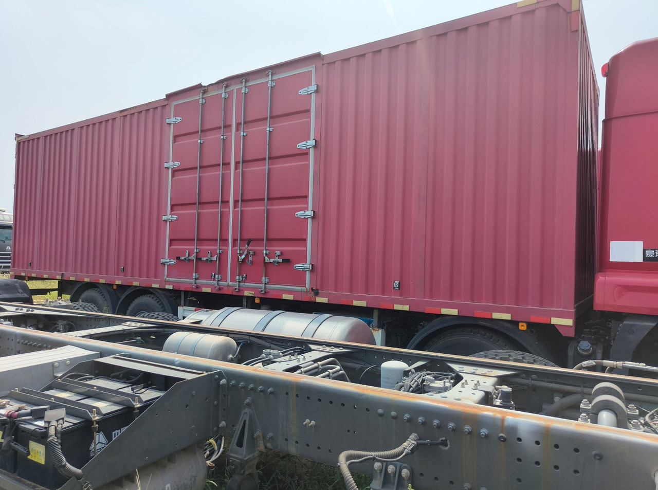 HOWO Haohan N7 Box Truck Click Here for Discount - Skříňový nákladní auto: obrázok 5 HOWO Haohan N7 Box Truck Click Here for Discount - Skříňový nákladní auto: obrázok 5
