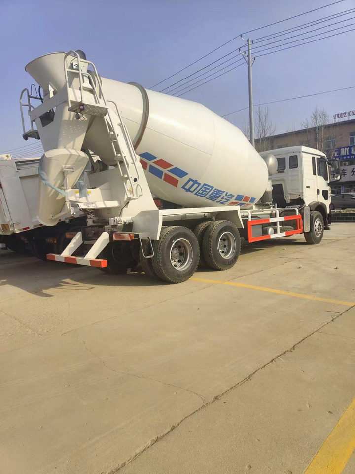 HOWO TX350 Cement Mixer Truck Click Here for Discount - Domiešavač: obrázok 4 HOWO TX350 Cement Mixer Truck Click Here for Discount - Domiešavač: obrázok 4