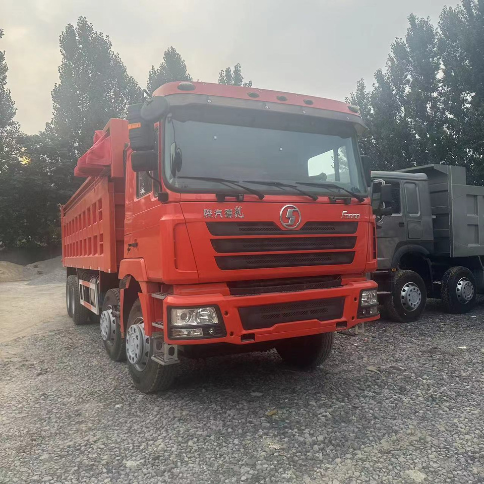 SINOTRUK HOWO Dump Truck 6x4 Click for Discount - Nákladné auto: obrázok 1 SINOTRUK HOWO Dump Truck 6x4 Click for Discount - Nákladné auto: obrázok 1