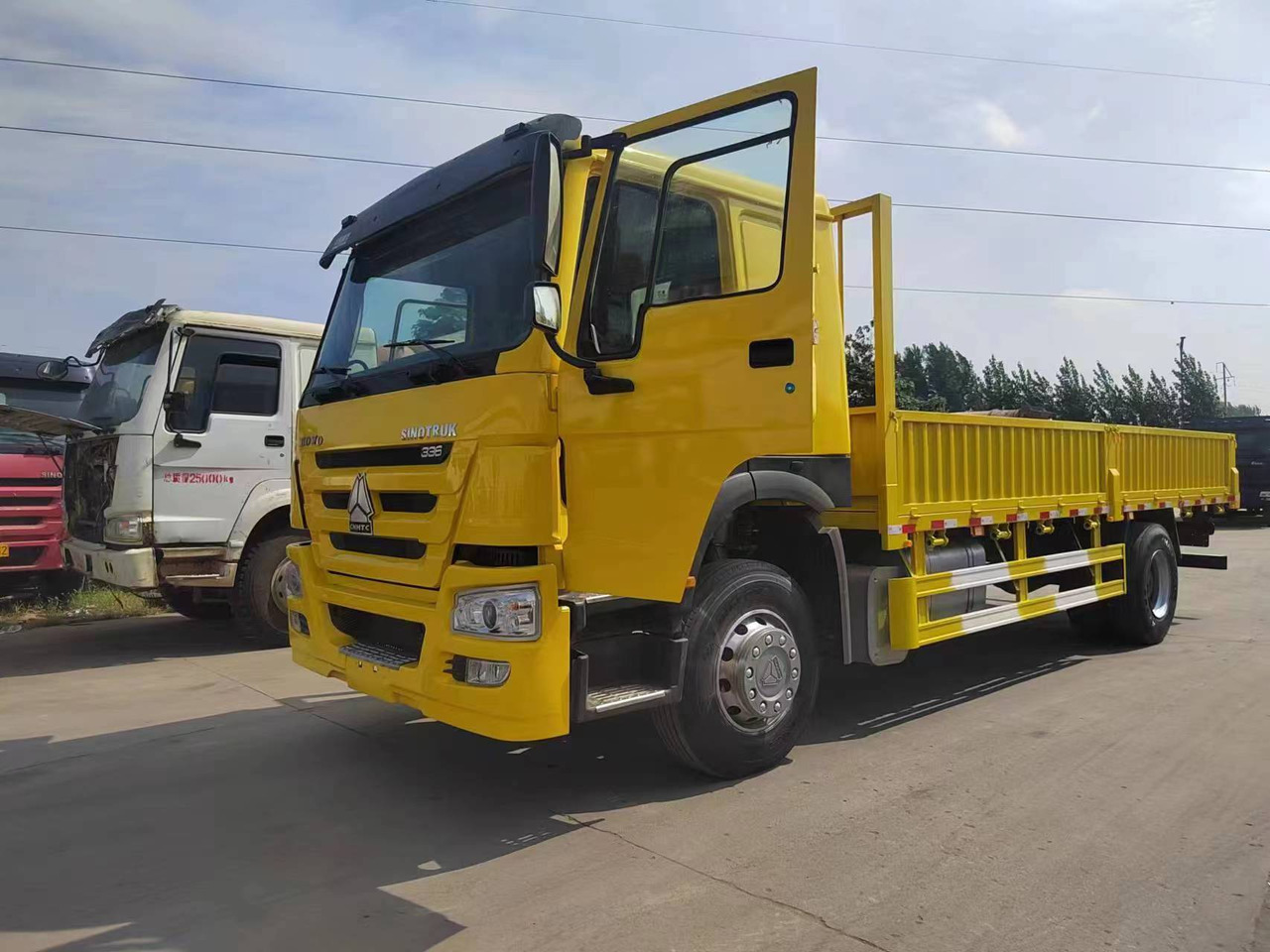 SINOTRUK HOWO 336HP Dump Truck - Sklápač: obrázok 1 SINOTRUK HOWO 336HP Dump Truck - Sklápač: obrázok 1