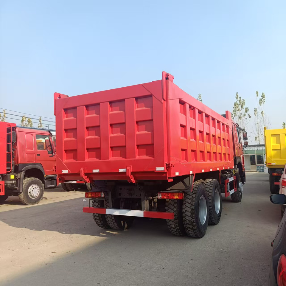 SINOTRUK HOWO 6x4 Dump Truck Click for Discount - Sklápač: obrázok 4 SINOTRUK HOWO 6x4 Dump Truck Click for Discount - Sklápač: obrázok 4