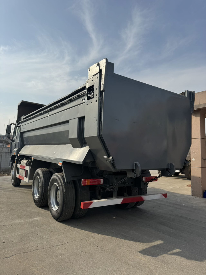 SINOTRUK HOWO - Sklápač: obrázok 3 SINOTRUK HOWO - Sklápač: obrázok 3