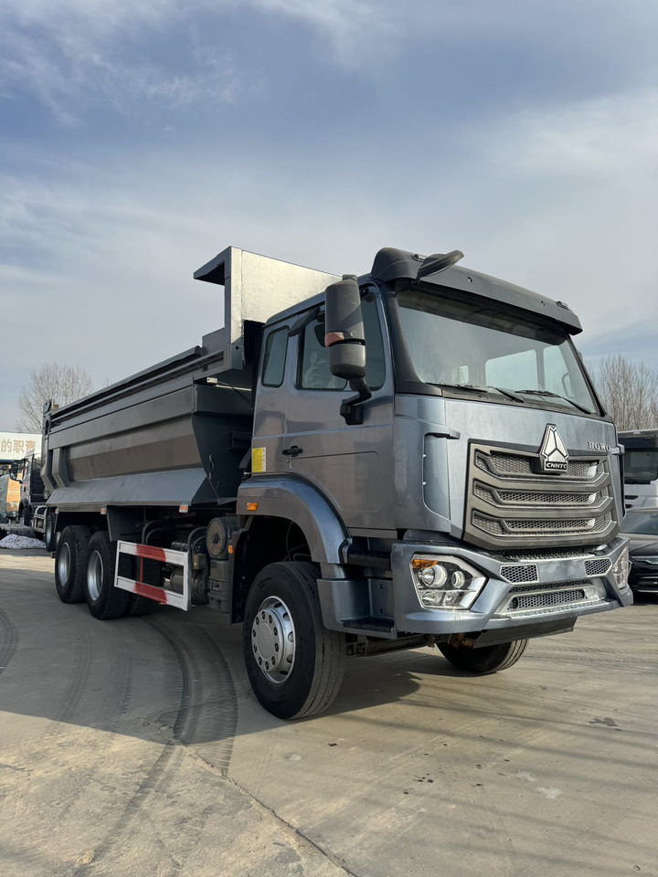 SINOTRUK HOWO - Sklápač: obrázok 1 SINOTRUK HOWO - Sklápač: obrázok 1